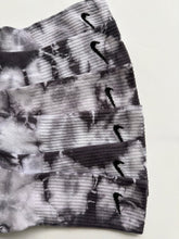 Load image into Gallery viewer, NIKE CRACKLE CHARCOAL
