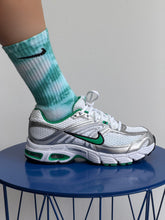 Load image into Gallery viewer, NIKE CRACKLE GREEN

