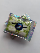 Load image into Gallery viewer, NIKE CRACKLE LIME
