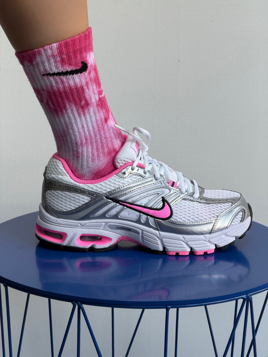 NIKE CRACKLE PINK